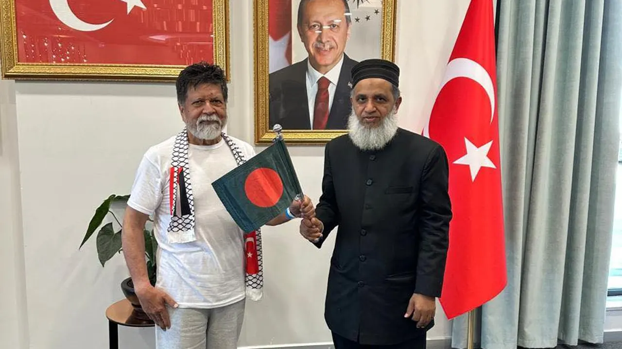 তুরস্কে বাংলাদেশি আলোকচিত্রী ও মানবাধিকারকর্মী শহিদুল আলম। ছবি : সংগৃহীত