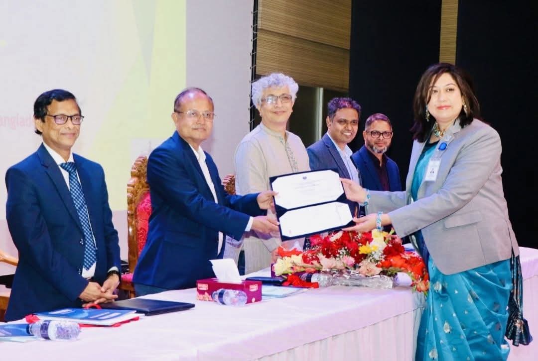 ইবি সহকারী অধ্যাপক সাহিদা আখতার পেলেন ইউজিসি চেয়ারম্যানস পদক