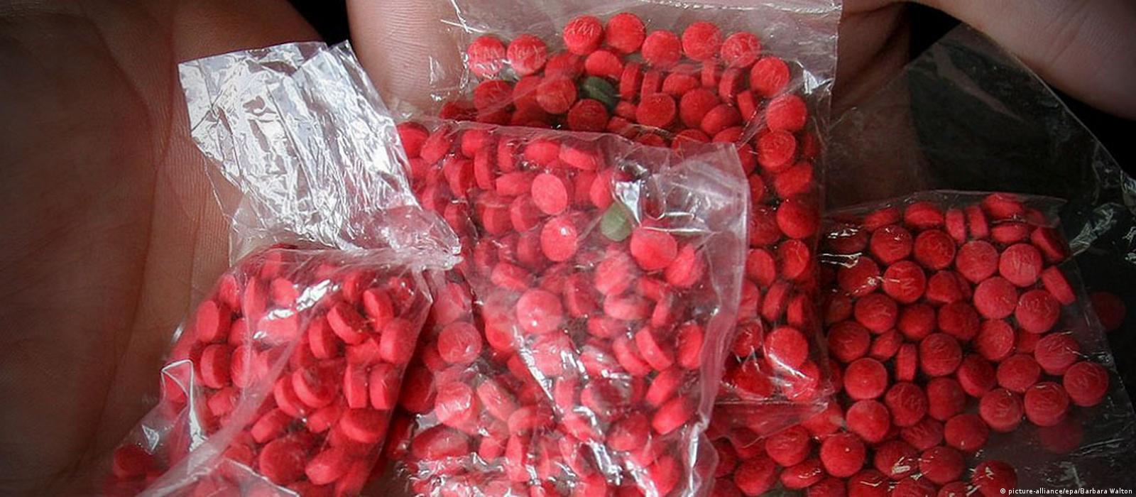 পুলিশের অভিযানে শীর্ষ মাদক কারবারি গ্রেফতার, উদ্ধার ৪৪ পিস ইয়াবা