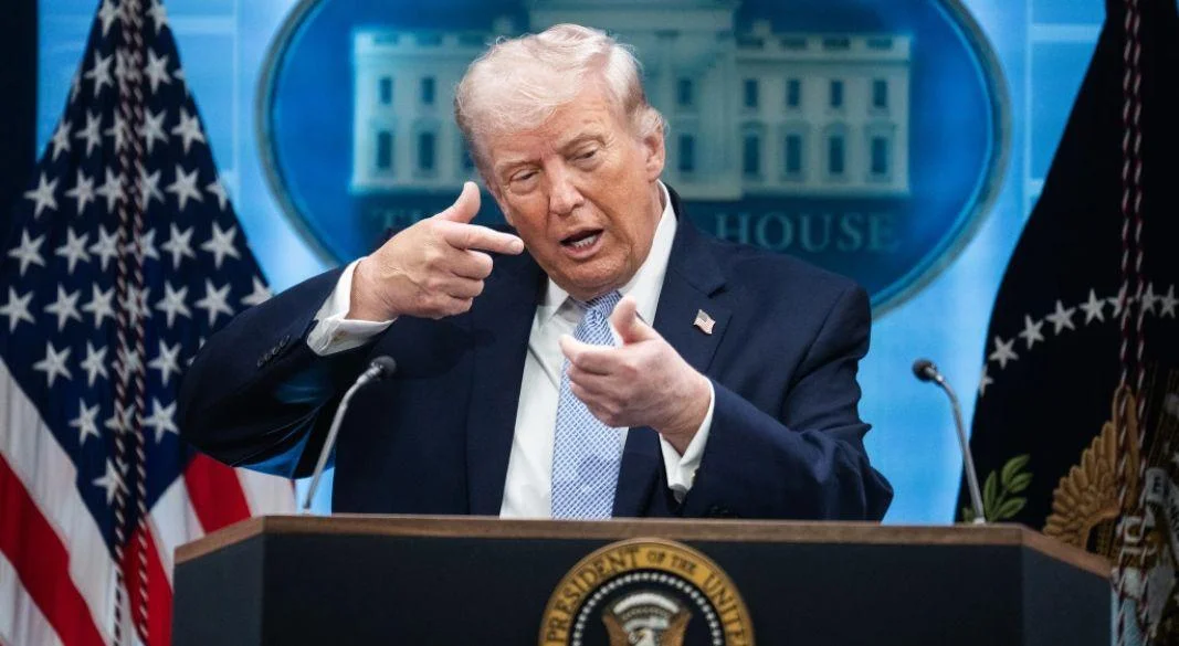 মার্কিন গণমাধ্যমে ক্ষুব্ধ ট্রাম্প, সামরিক সাফল্য আড়াল করার অভিযোগ