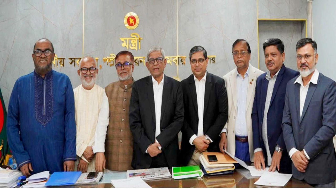 দায়িত্ব গ্রহণ করলেন ঢাকার দুই সিটিসহ ৬ সিটি করপোরেশনের প্রশাসকেরা