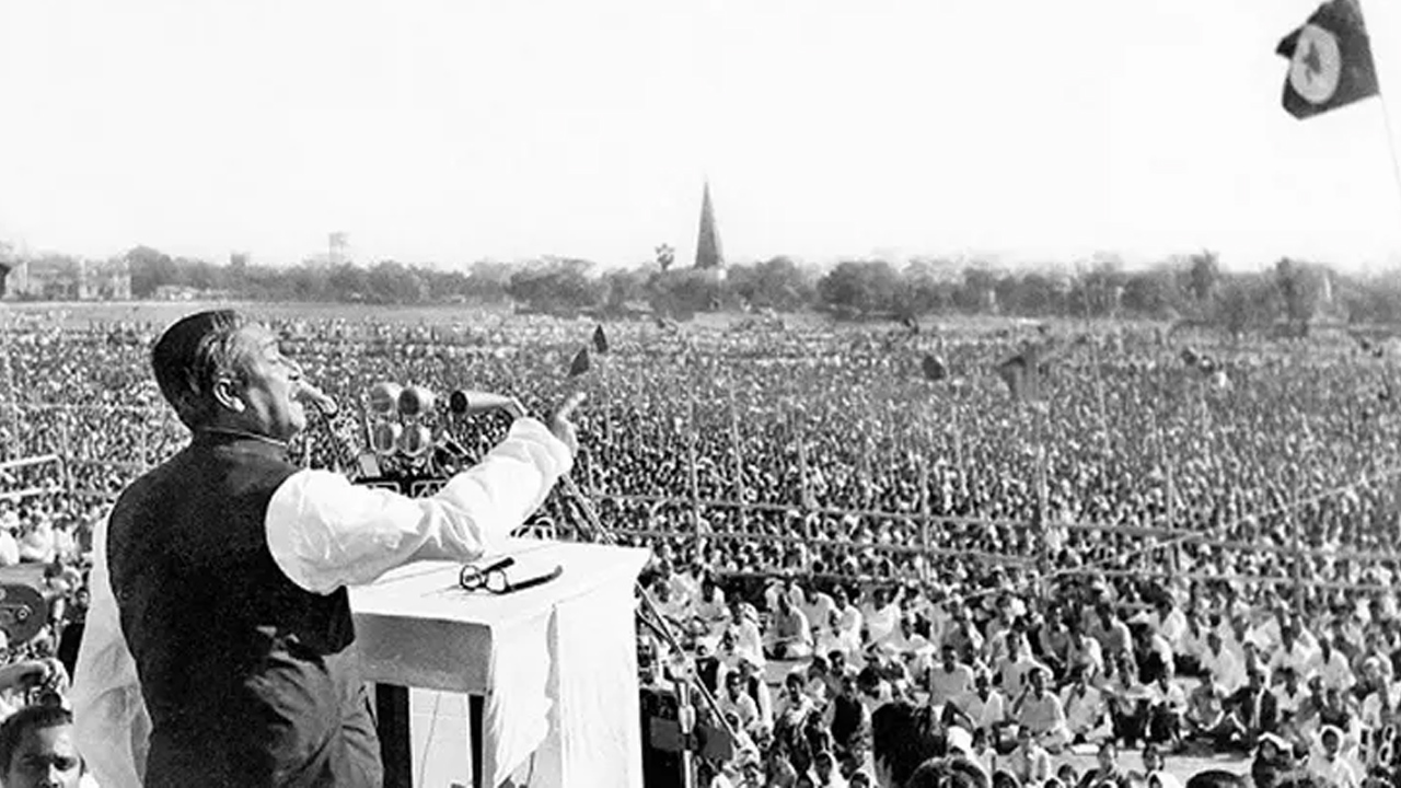 আজ ঐতিহাসিক ৭ মার্চ