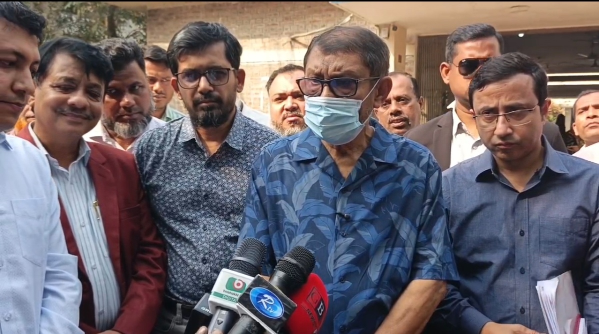 নরসিংদীতে হাসপাতাল পরিদর্শনে স্বাস্থ্যমন্ত্রী, অধিকাংশ ডাক্তার অনুপস্থিত