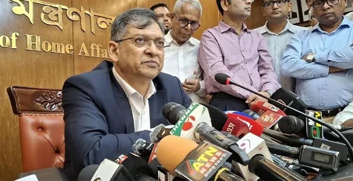 পুলিশের পোশাকে পরিবর্তন, প্যান্ট হবে খাকি: স্বরাষ্ট্রমন্ত্রী