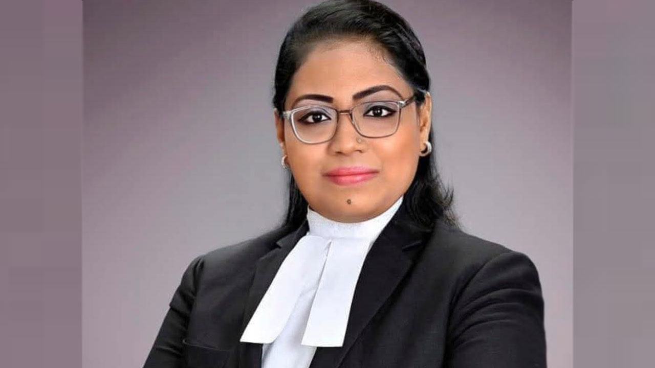 আড়ংয়ের শপিং ব্যাগের মূল্য আদায়ে নোটিশ পাঠালেন সুপ্রিম কোর্টের আইনজীবী