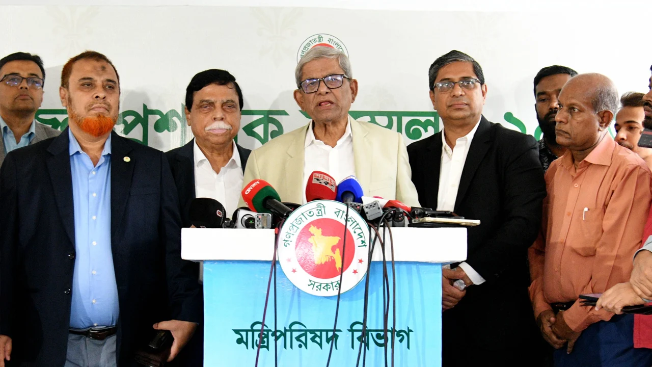 মানুষের সঙ্গে মিশে নেতৃত্ব দেওয়ার আহ্বান এলজিআরডি মন্ত্রীর