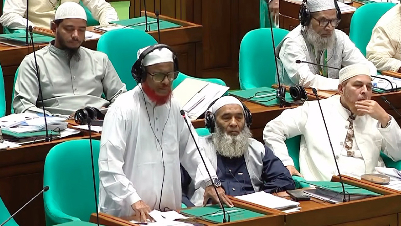 ১৯৭৮ সালে গঠিত বিএনপি কীভাবে মুক্তিযুদ্ধের দল হয়, প্রশ্ন এটিএম আজহারের