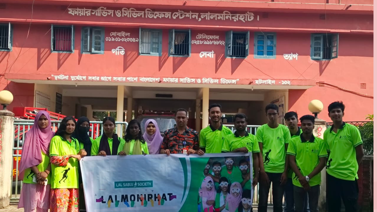 লালমনিরহাটে অগ্নিকাণ্ড ও প্রাকৃতিক দুর্যোগের মতো জরুরি পরিস্থিতিতে দ্রুত সাড়া দিতে সক্ষম একদল। ছবি: সংগৃহীত