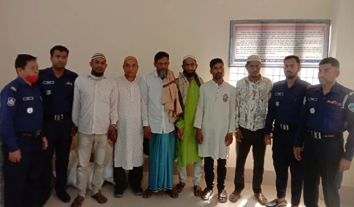 শহীদ মিনারে যাওয়ার সময় আওয়ামী লীগের ৬ নেতাকর্মী আটক