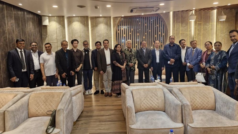 চীনের আমন্ত্রণে বিএনপির প্রতিনিধি দল বেইজিংয়ে, দ্বিপক্ষীয় সহযোগিতা জোরদারে আলোচনা