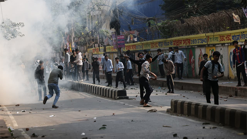 ঢাকা কলেজ ও আইডিয়াল কলেজের মধ্যে সংঘর্ষ