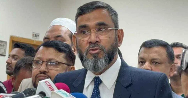 নির্বাচনের আগে থানা থেকে লুট হওয়া অস্ত্র উদ্ধার জরুরি: ইসি সানাউল্লাহ