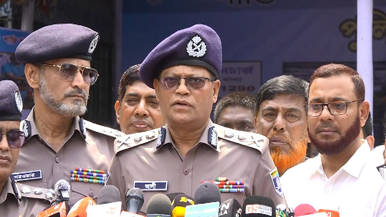 দেশের প্রচলিত আইন জানা সবার দায়িত্ব: আইজিপি