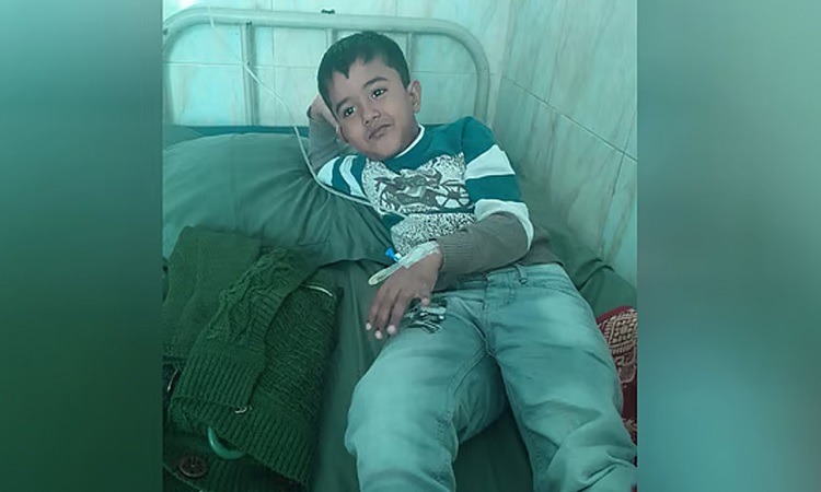 চট্টগ্রামে চিকিৎসকদের অবহেলায় সাত বছরের শিশুর মৃত্যু, খতনা নিয়ে বিতর্ক