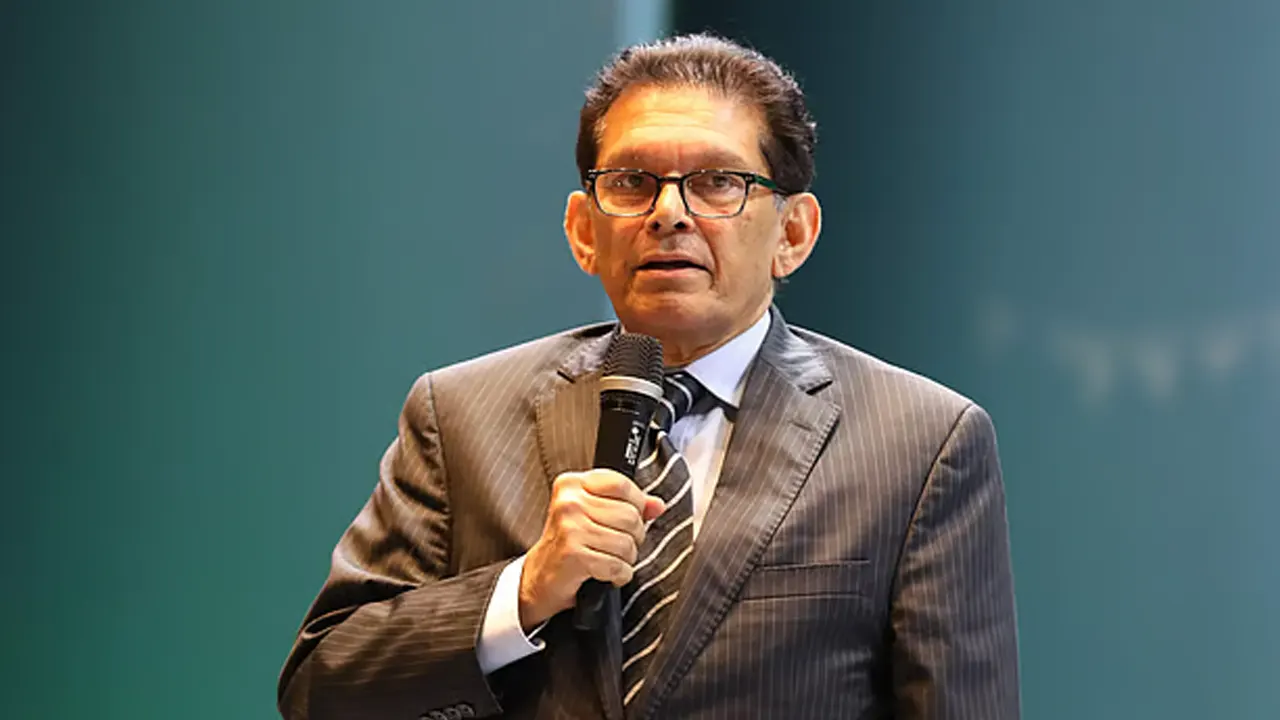 পররাষ্ট্র মন্ত্রণালয়ের দায়িত্ব পেতে যাচ্ছেন ড. খলিলুর রহমান