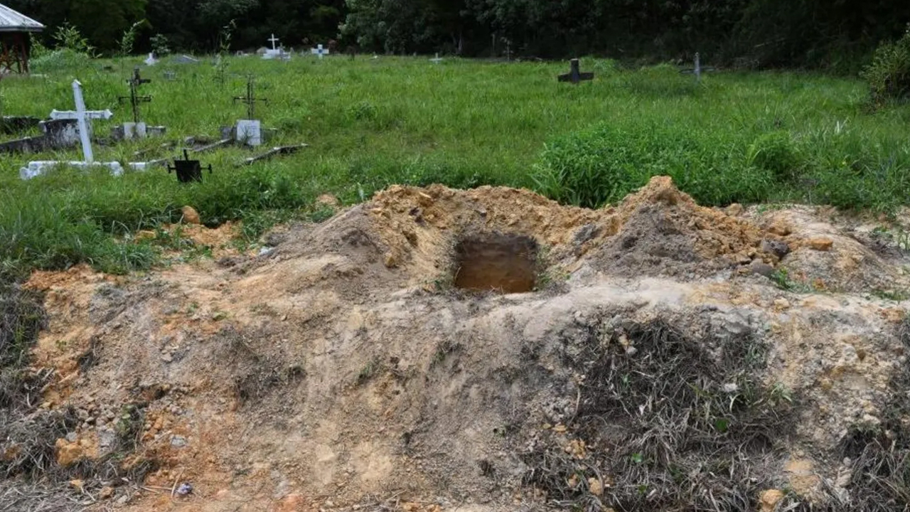 ত্রিনিদাদে কবরস্থানে ৫০ শিশুসহ ৫৬ মরদেহ উদ্ধার