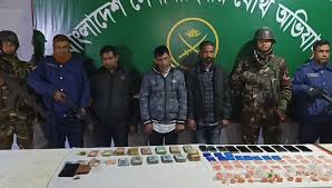 মাদারীপুরে সেনাবাহিনীর মাদকবিরোধী অভিযান, ৪ জন আটক