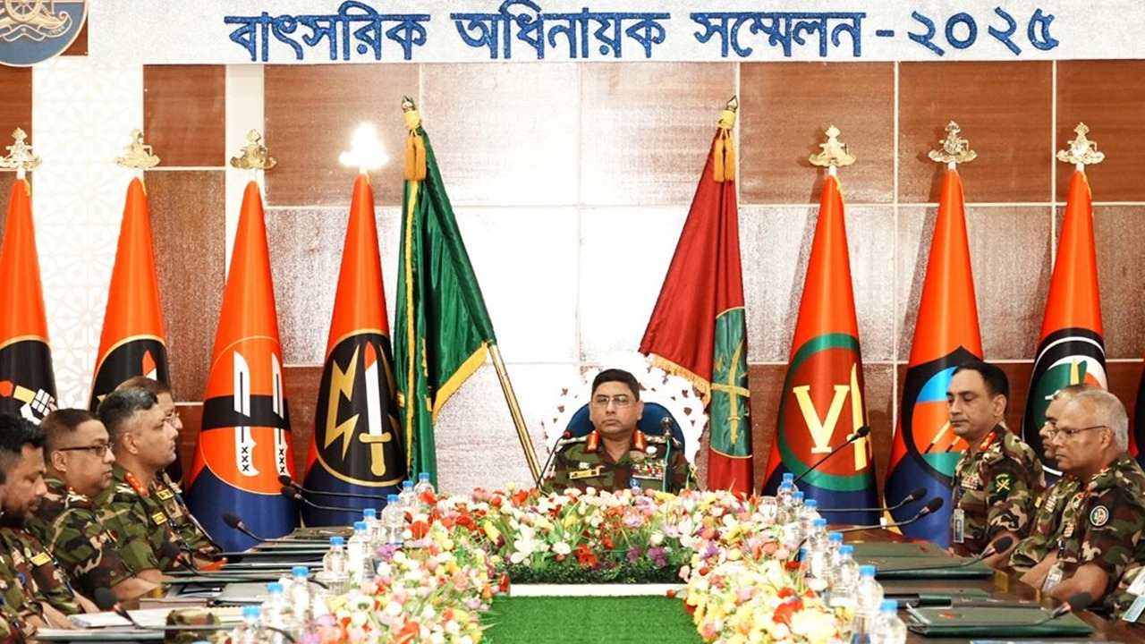 কঠিন চ্যালেঞ্জ মোকাবিলায় প্রস্তুত থাকার আহ্বান: সেনাপ্রধান জেনারেল ওয়াকার-উজ-জামান
