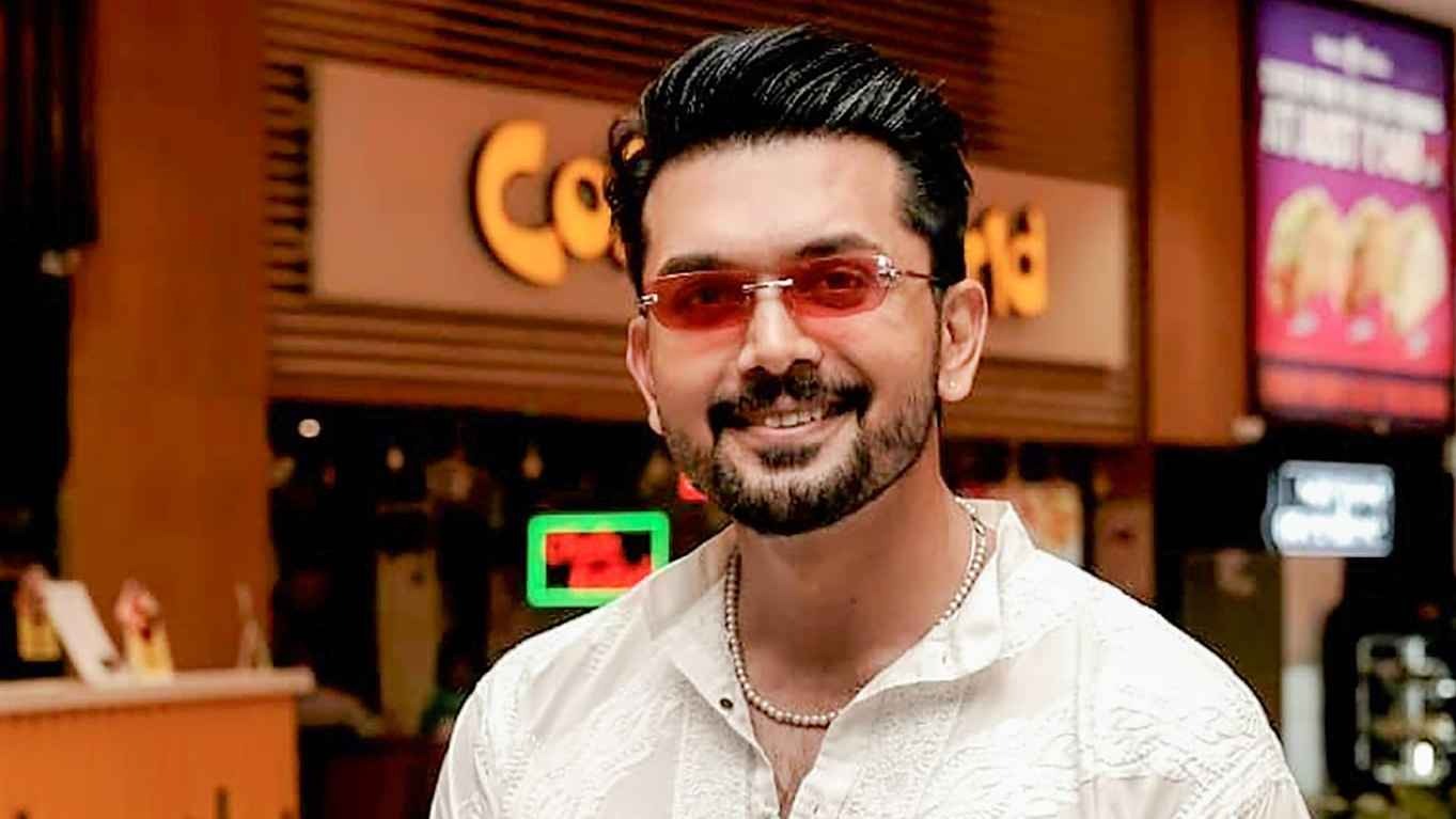 ‘ছাগলের তিন নাম্বার বাচ্চা’ থেকে আজ নায়ক