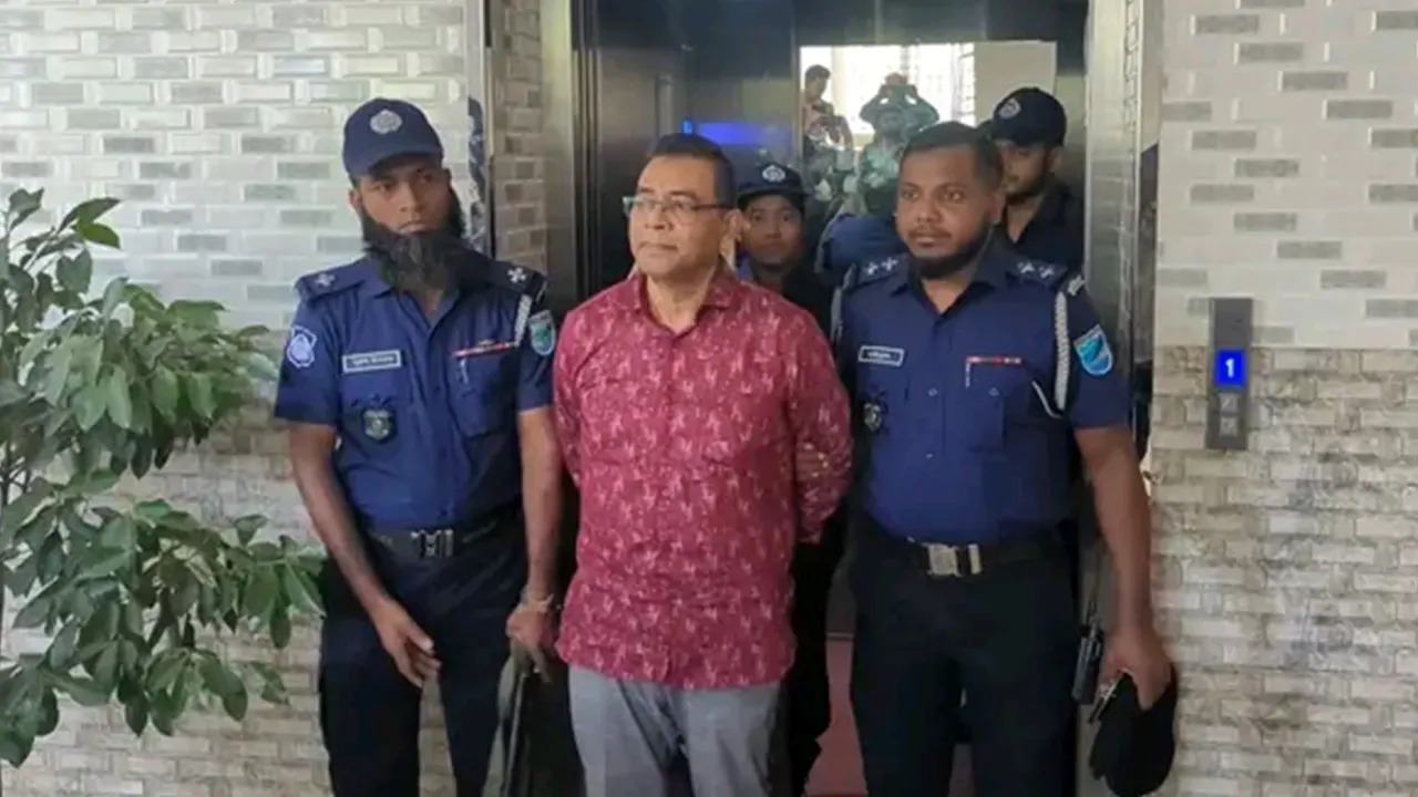 ১৩ নভেম্বরের কর্মসূচি সফলে ‘বোম ফারুককে’ টাকা দেন নিক্সন চৌধুরী