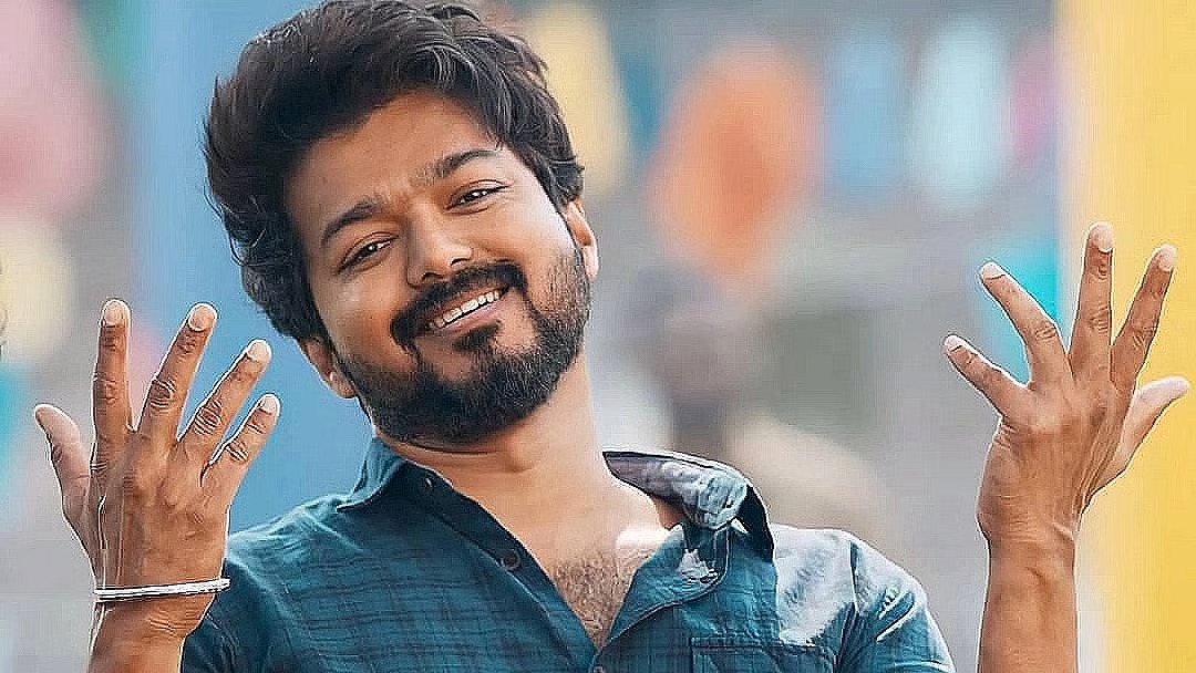 মুক্তির আগেই ৪০০ কোটি আয় বিজয়ের শেষ সিনেমার