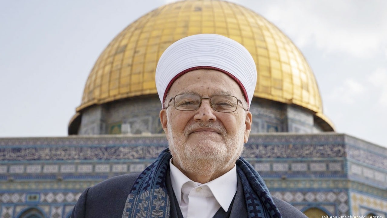 ইসরায়েলে আল আকসার খতিব শেখ একরিমা সাব্বিরের বিচার শুরু হচ্ছে