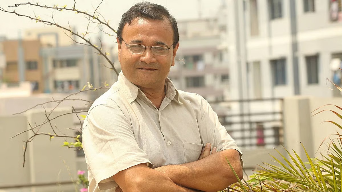 ঘি–প্রচারণা ঘিরে সমালোচনায় ডা. এজাজ