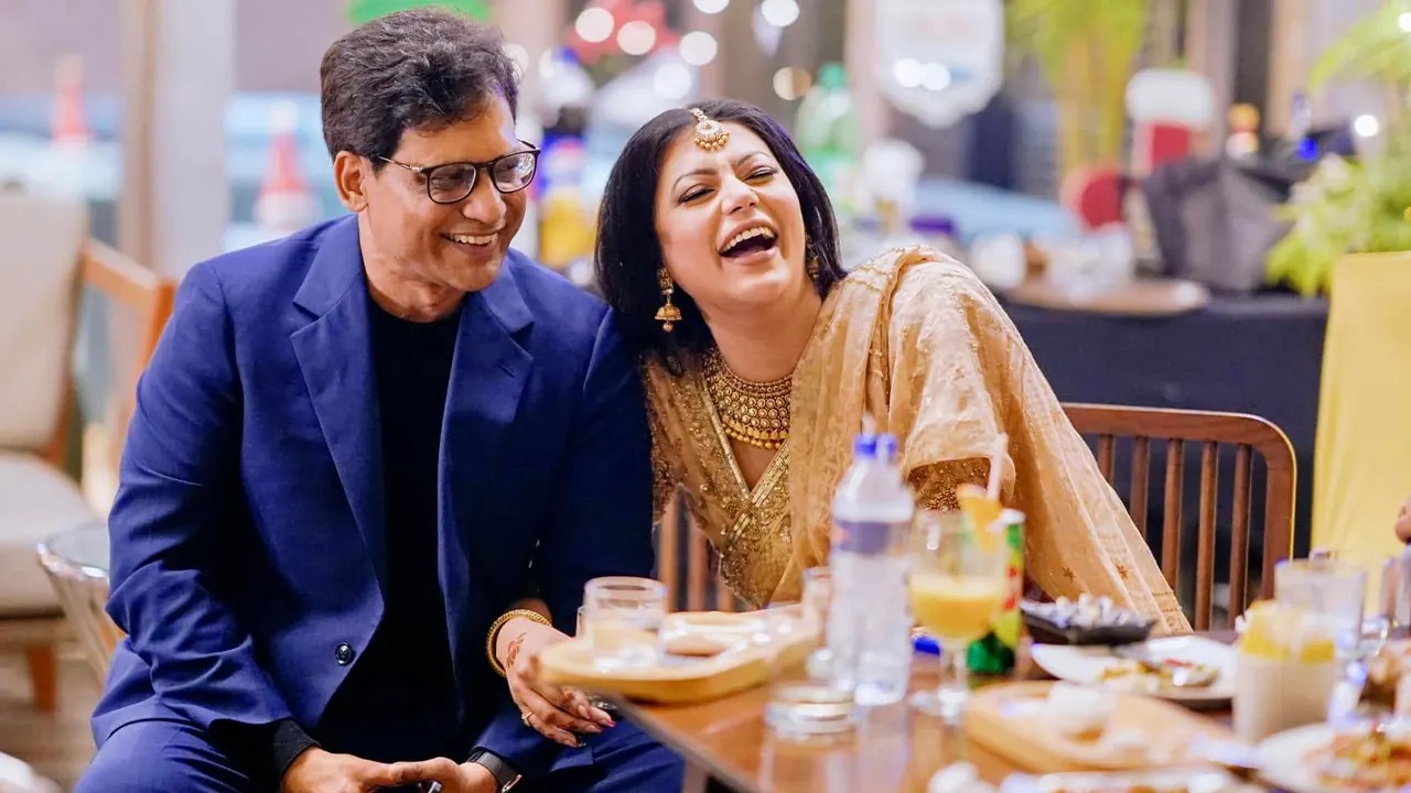 বিবাহের এক বছর পূর্তিতে স্বামীর সঙ্গে মজার বার্তা দিলেন তানজিকা আমিন