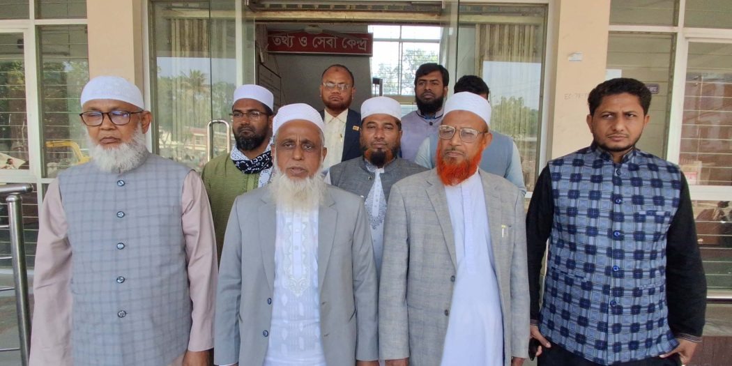 সাতক্ষীরায় নির্বাচন কমিশনারের সাথে জামায়াতের প্রতিনিধি দলের সাক্ষাৎ