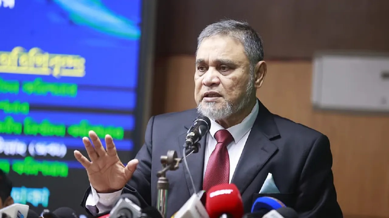 ত্রয়োদশ জাতীয় সংসদ নির্বাচনে কোনো গাফিলতি সহ্য করা হবে না: সিইসি