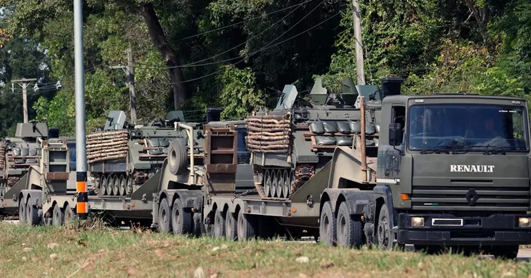 ট্রাম্প ‘যুদ্ধবিরতি’ বললেও সংঘাত চলছে থাইল্যান্ড-কম্বোডিয়ায়
