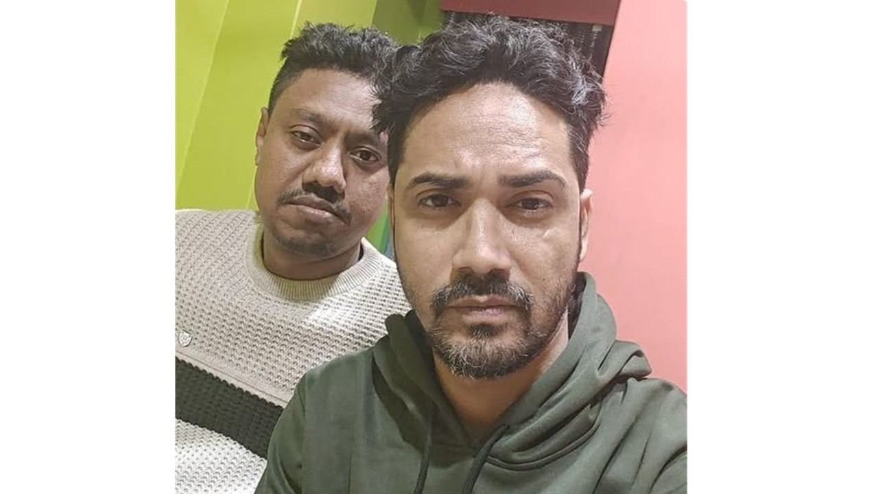 হাদিকে গুলি করা মাসুদের ভারতে গিয়ে সেলফি