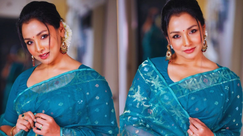 জামদানি শাড়িতে স্নিগ্ধ রুনা খান, নেটিজেনদের প্রশংসায় ভাসছেন অভিনেত্রী