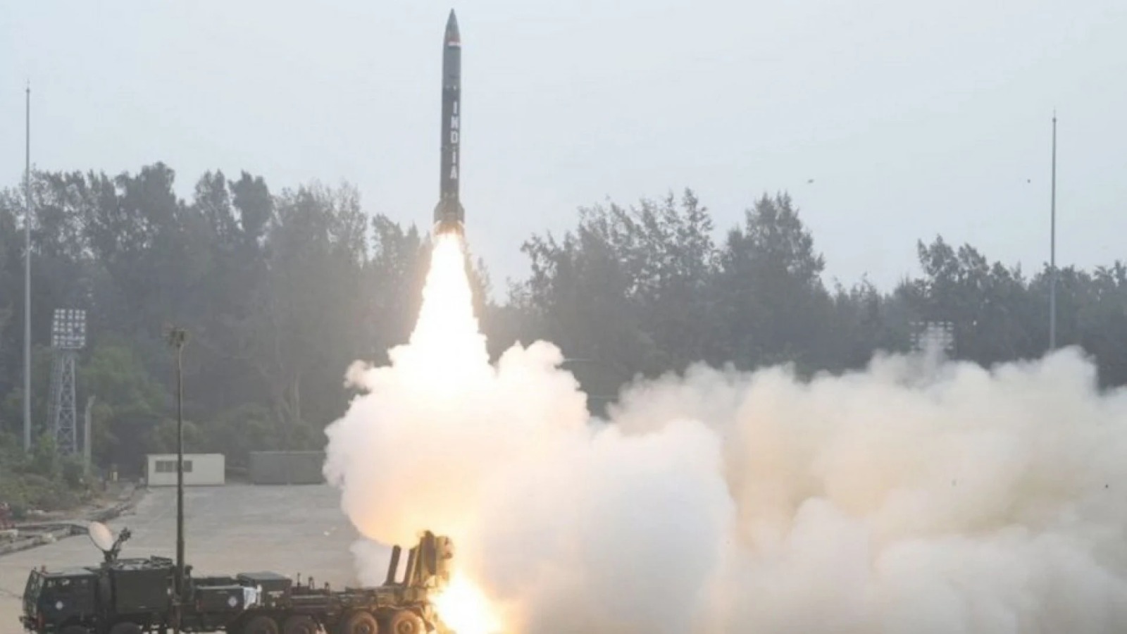 দেশীয় ‘প্রলয়’ ক্ষেপণাস্ত্রের সফল পরীক্ষা চালাল ভারত