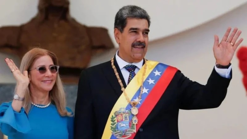 ট্রাম্পের দাবি,ভেনেজুয়েলার প্রেসিডেন্ট মাদুরো ও  তার স্ত্রী আটক