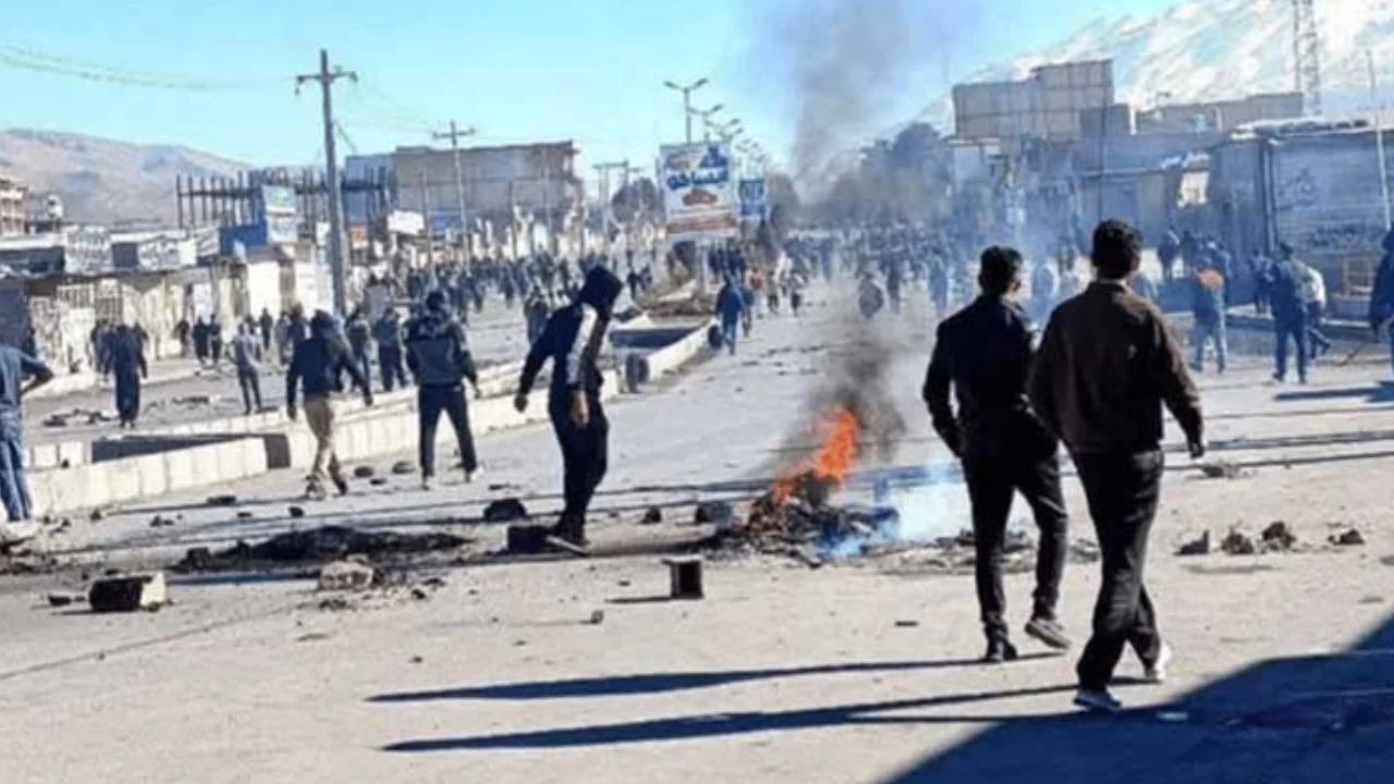 ইরানের লর্ডেগানে বিক্ষোভে দুইজন নিহত, অন্তত ৩০ আহত