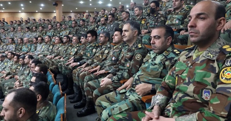 ইরানে সরকারবিরোধী বিক্ষোভ দমনে আইআরজিসির ‘রেডলাইন’ ঘোষণা