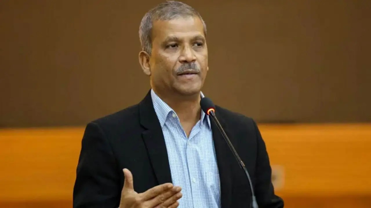 ভারতে খেলার পরিবেশ নেই:আসিফ নজরুল