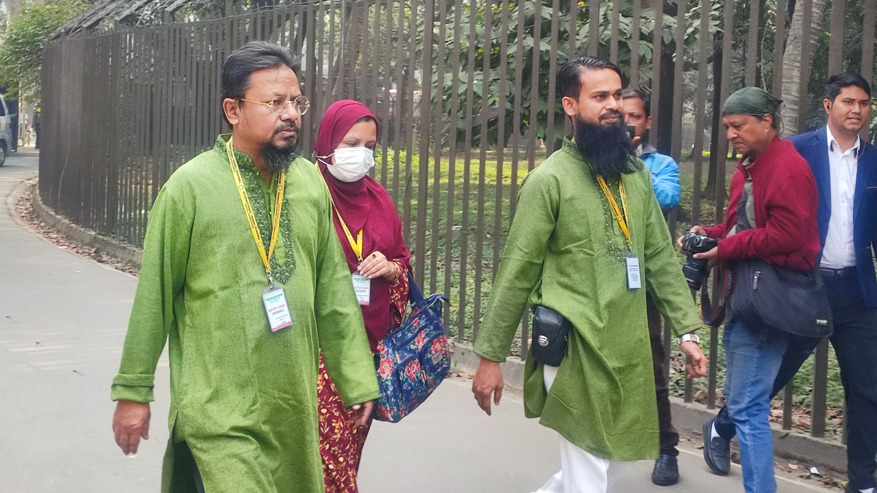 চানখারপুলে ছয়জন হত্যার  মামলার রায় আজ, ট্রাইব্যুনালে শহীদ আনাসের বাবা-মা