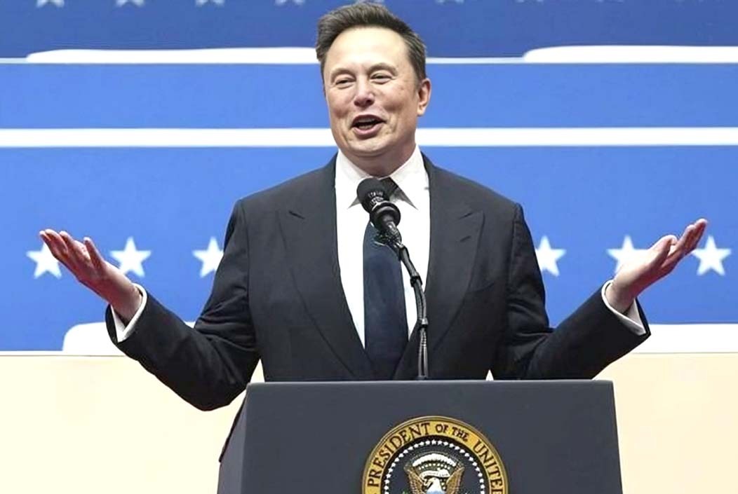 চাঁদে স্বয়ংসম্পূর্ণ শহর গড়তে চায় স্পেসএক্স: ইলন মাস্ক