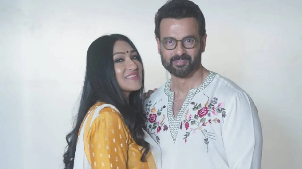 আবার একসঙ্গে ঋতুপর্ণা–রোহিত