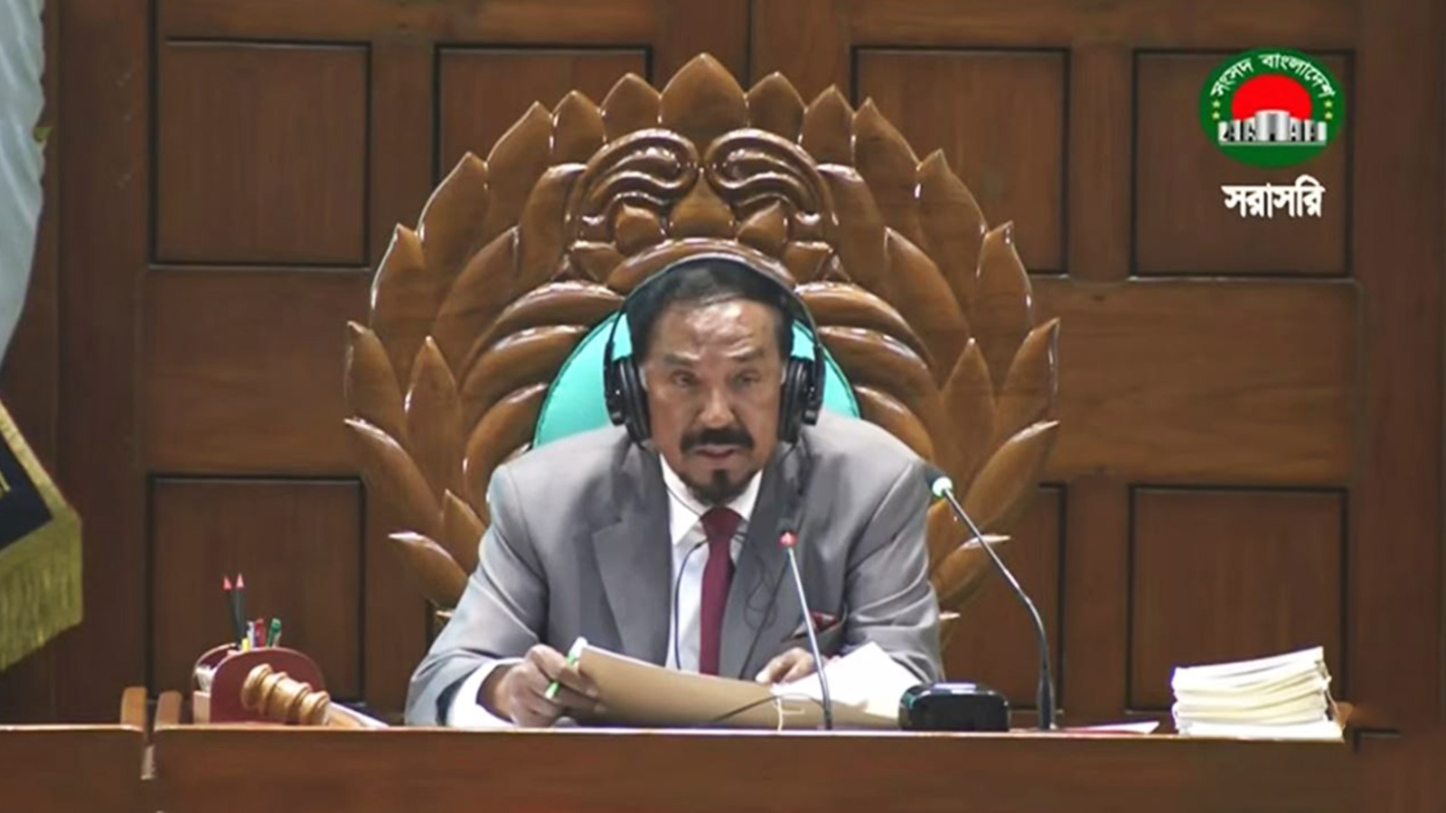 সংসদ অধিবেশন আগামী রোববার বেলা ১১টা পর্যন্ত মুলতবি ঘোষণা