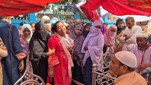 একসঙ্গে ছেলে, ভাই ও মাকে হারিয়ে মায়ের আহাজারি