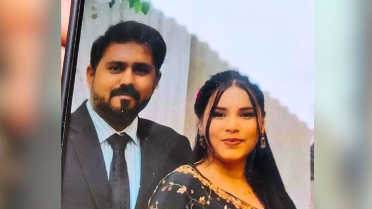 বাসডুবির মর্মান্তিক ঘটনায় নিহত নবদম্পতি জানাজা সম্পন্ন হয়েছে