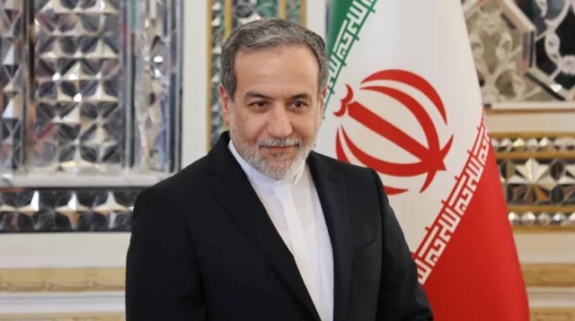 জ্ঞানকে কখনো বোমা মারার মাধ্যমে স্তব্ধ করা সম্ভব নয়, বিশ্ববিদ্যালয় হামলা প্রসঙ্গে ইরানের পররাষ্ট্রমন্ত্রী