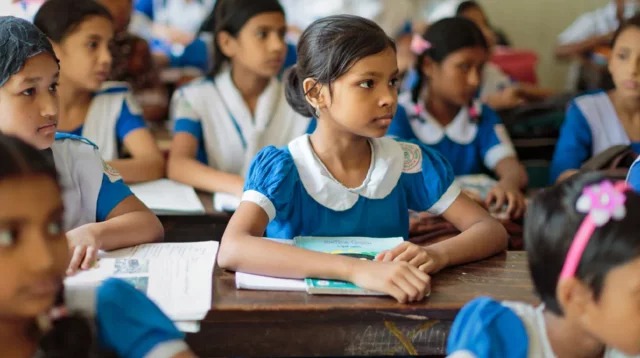 শিক্ষাপ্রতিষ্ঠানে তিন দিন অনলাইন ক্লাস‚ শুরু শনিবার থেকে