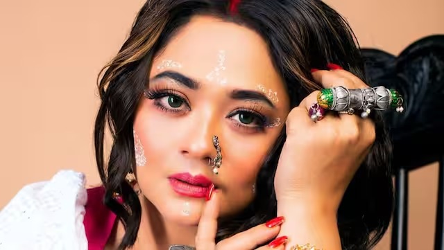 বিজেপি ছাড়ায় অভিনেত্রী রূপাঞ্জনা মিত্রেকে ধর্ষণের হুমকি