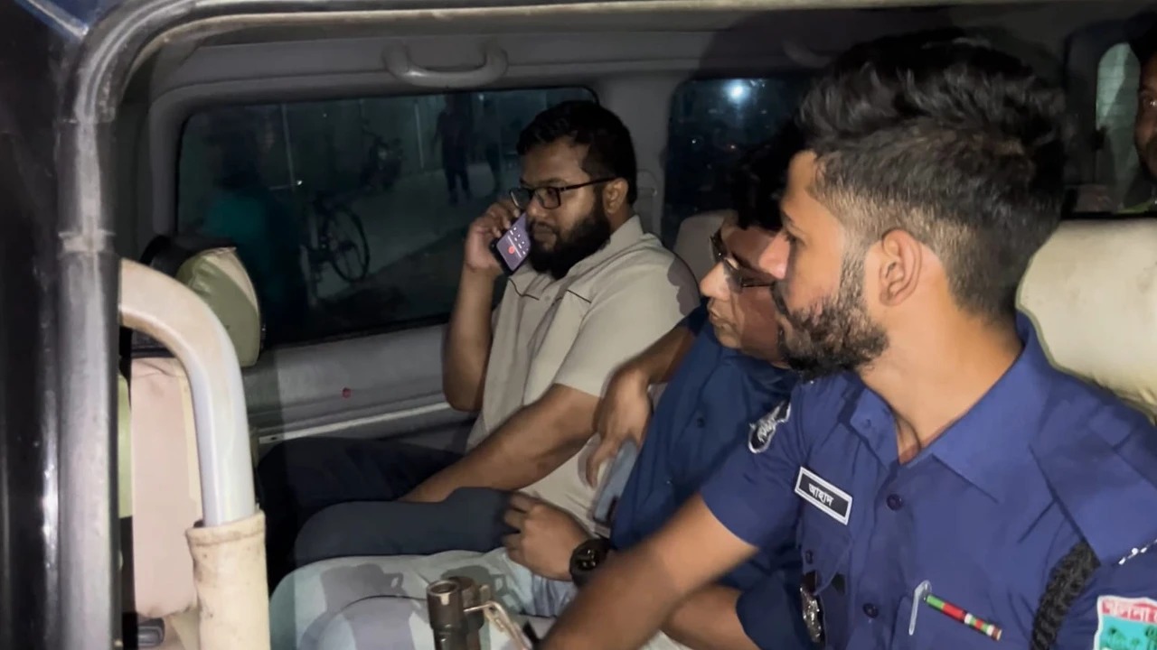 শিশু মৃত্যুর ঘটনায় কুষ্টিয়ায় দুই চিকিৎসক পুলিশি হেফাজতে