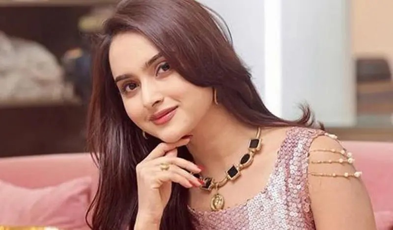 প্লাস্টিক সার্জারি বিতর্কে মুখ খুললেন কেয়া পায়েল