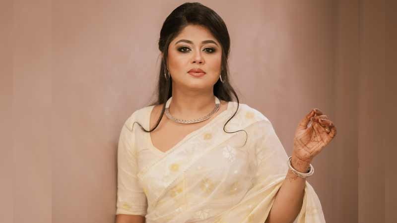 আজ সবার মুখোশ ফাঁস করব: মৌসুমী হামিদ